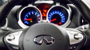 2014 Infiniti ESQ