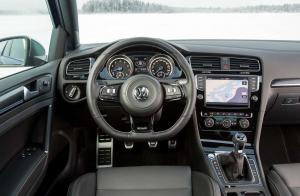 2013 Volkswagen Golf R 5-Door