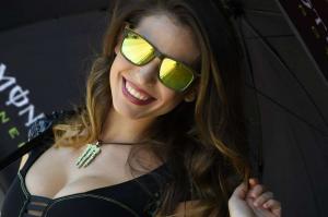 расотки Monster Energy