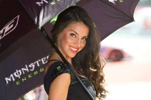 расотки Monster Energy