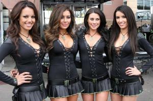 расотки Monster Energy
