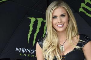 расотки Monster Energy