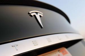 2012 Tesla Model S
