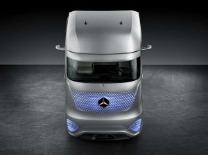 2014 Mercedes-Benz Future Truck 2025