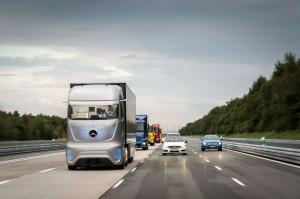 2014 Mercedes-Benz Future Truck 2025