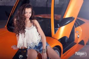 Красивая незнакомка и Lamborghini