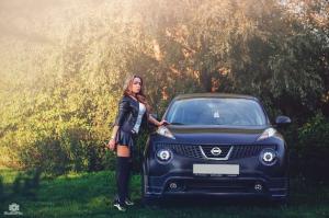 Раскрасавица и Nissan Juke