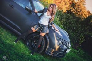 Раскрасавица и Nissan Juke