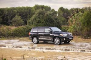 2012 Toyota Land Cruiser 200