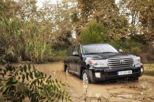 2012 Toyota Land Cruiser 200