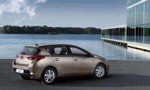 2012 Toyota Auris