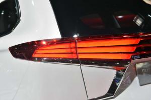 2014 Mitsubishi Outlander PHEV Concept-S Live From Paris 2014