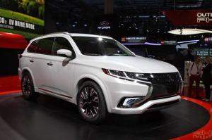 2014 Mitsubishi Outlander PHEV Concept-S Live From Paris 2014