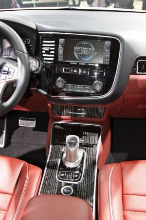 2014 Mitsubishi Outlander PHEV Concept-S Live From Paris