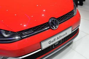2014 Volkswagen Golf Alltrack Live From Paris 2014