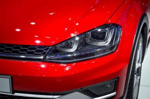 2014 Volkswagen Golf Alltrack Live From Paris 2014