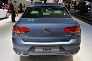 2014 Volkswagen Passat GTE Live From Paris 2014