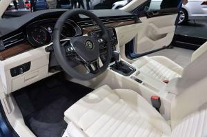 2014 Volkswagen Passat GTE Live From Paris 2014
