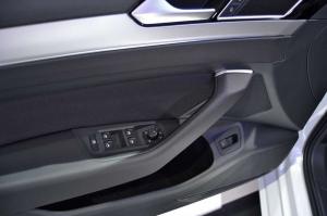 2014 Volkswagen Passat GTE Live From Paris 2014