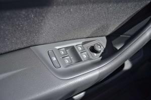 2014 Volkswagen Passat GTE Live From Paris 2014