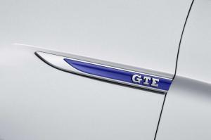 2014 Volkswagen Passat GTE Live From Paris 2014