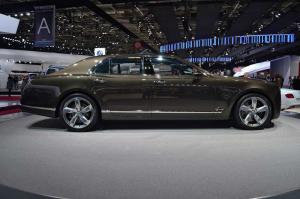 2014 Bentley Mulsanne Speed Live From Paris 2014