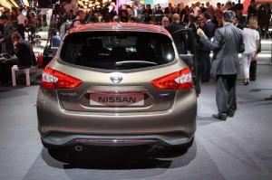 2014 Nissan Pulsar Live From Paris 2014