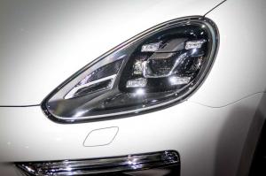 2014 Porsche Cayenne S E-Hybrid Live From Paris 2014