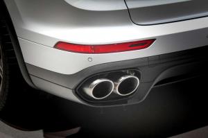 2014 Porsche Cayenne S E-Hybrid Live From Paris 2014