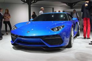 2015 Lamborghini Asterion LPI 910-4 Live From Paris 2014