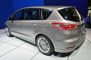 2014 Ford S-Max Live From Paris 2014