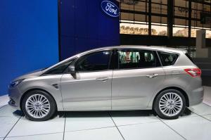 2014 Ford S-Max Live From Paris 2014