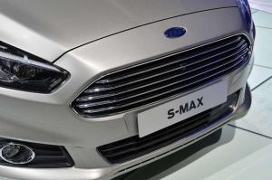 2014 Ford S-Max Live From Paris 2014