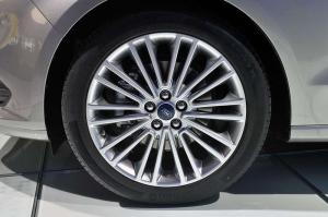 2014 Ford S-Max Live From Paris 2014