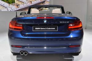 2014 BMW 2-Series Cabriolet Live From Paris 2014