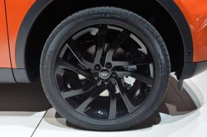 2014 Land Rover Discovery Sport Live From Paris 2014