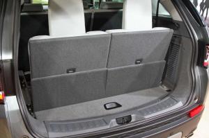 2014 Land Rover Discovery Sport Live From Paris 2014