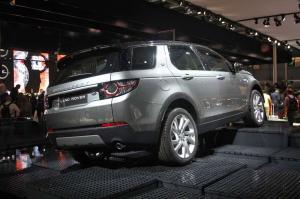 2014 Land Rover Discovery Sport Live From Paris 2014