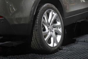 2014 Land Rover Discovery Sport Live From Paris 2014