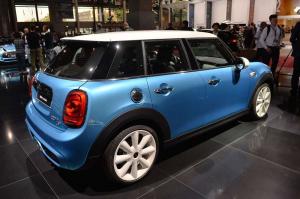 2015 Mini Hardtop 5-Door Live From Paris 2014