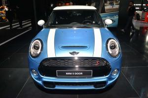 2015 Mini Hardtop 5-Door Live From Paris 2014