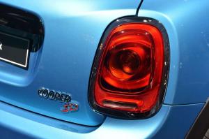 2015 Mini Hardtop 5-Door Live From Paris 2014