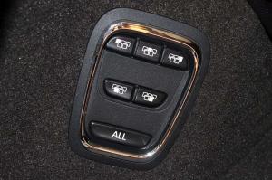 2014 Renault Espace Live From Paris 2014