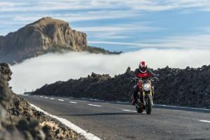 2014 Ducati Monster 1200S