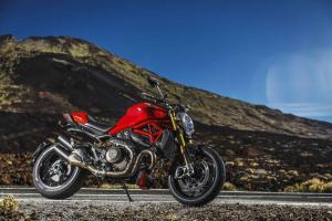 2014 Ducati Monster 1200S