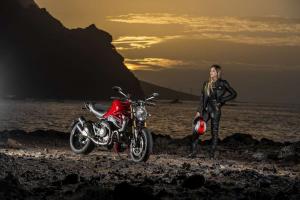 2014 Ducati Monster 1200S