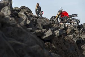 2014 Ducati Monster 1200S