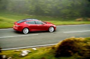 2014 Tesla Model S P85+ UK)