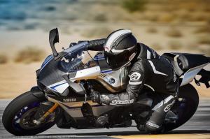 2015 Yamaha YZF-R1M