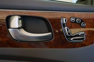 2014 Hyundai Equus
